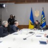 Президент України: Маємо продовжувати перемовини з Росією, вказуючи на всі скоєні нею злочини та домагаючись відповідальності