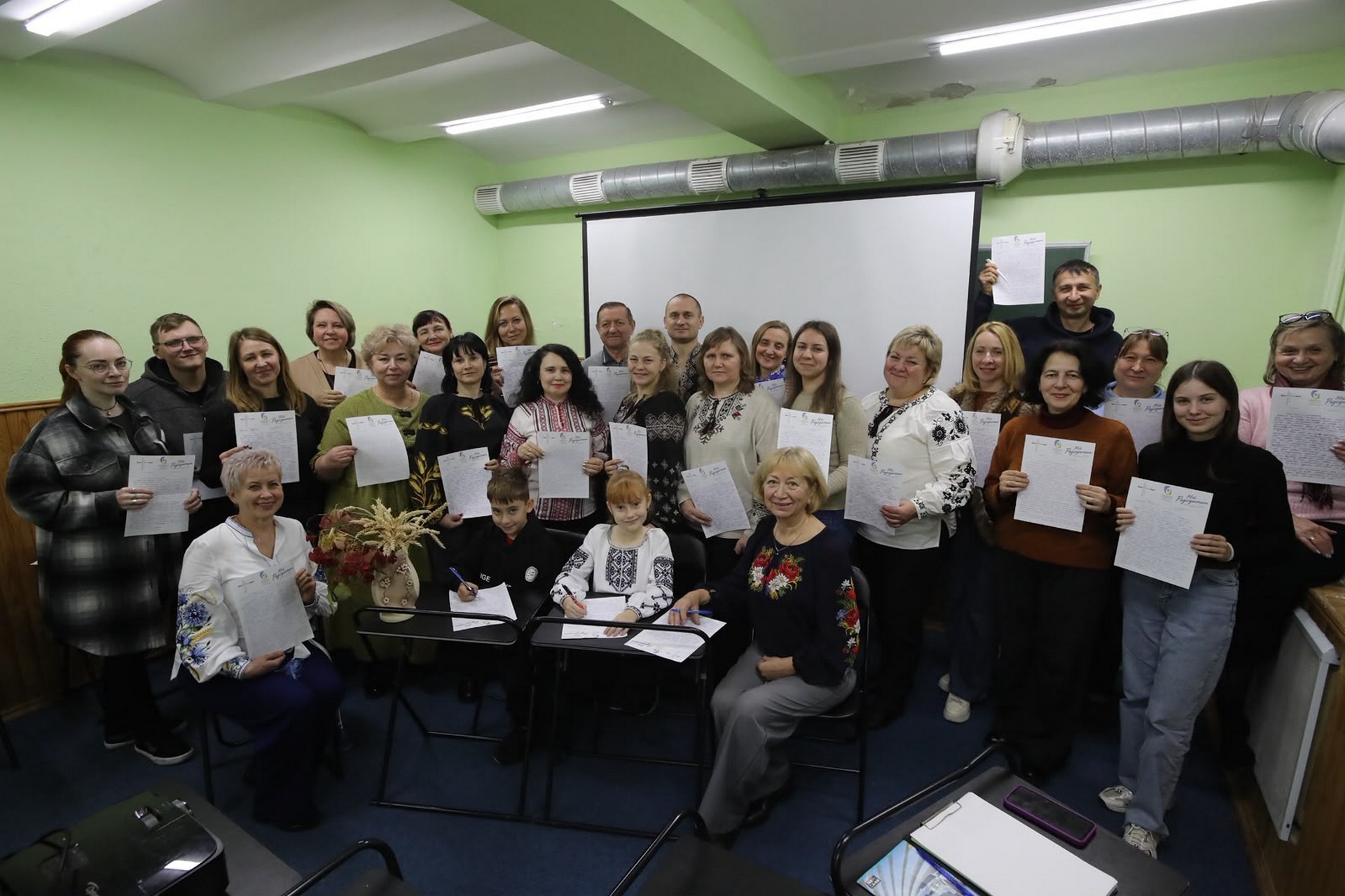 Від учнів до військових: на Чернігівщині писали радіодиктант національної єдності