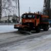 Дороги в Чернігові чистяться від снігу згідно графіків. Техніка і люди працюють у 2 зміни
