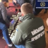 Керівника Коропської РДА військова прокуратура викрила на отриманні 5 тисяч доларів хабара