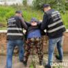 Поліцейські Чернігівщини затримали чоловіка за підозрою в розбещенні неповнолітніх 