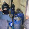 На Чернігівщині поліція викрила торгівця фальсифікованим алкоголем та цигарками