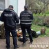 Поліція Чернігівщини розслідує незаконне поводження з боєприпасами, що призвело до травмування чоловіка