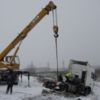 Чернігів: рятувальники підняли з кювету вантажівку. ФОТО
